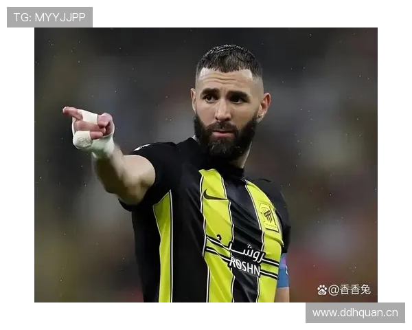 本泽马在安切洛蒂体系中的进攻核心价值解析