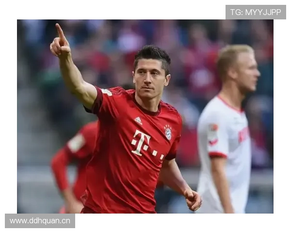 内维斯与布斯克茨：传统组织后腰的战术角色与风格差异解析